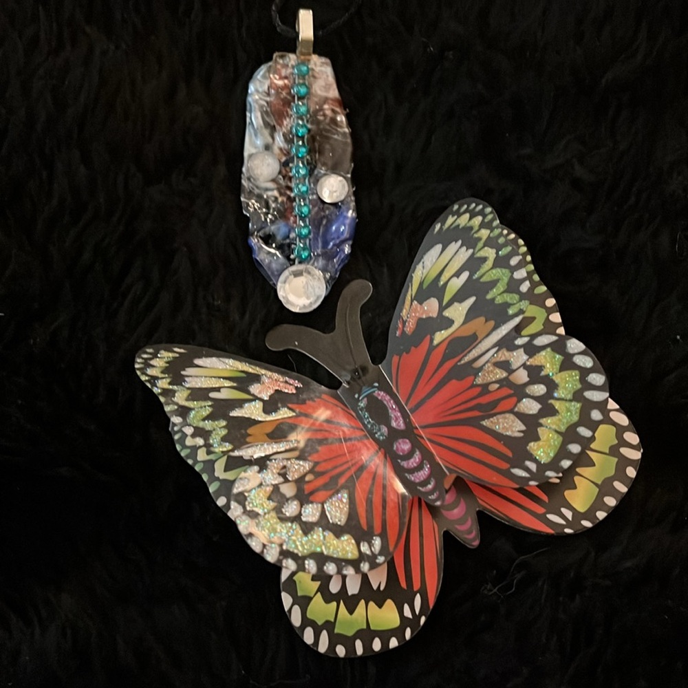 Reversible Necklace - Picture 6 of 16